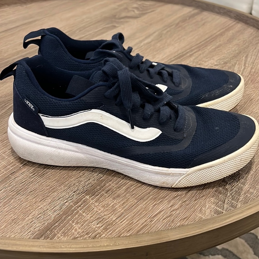 Vans Ultracush Navy sneakers, Men’s 7 / Women’s 8.5